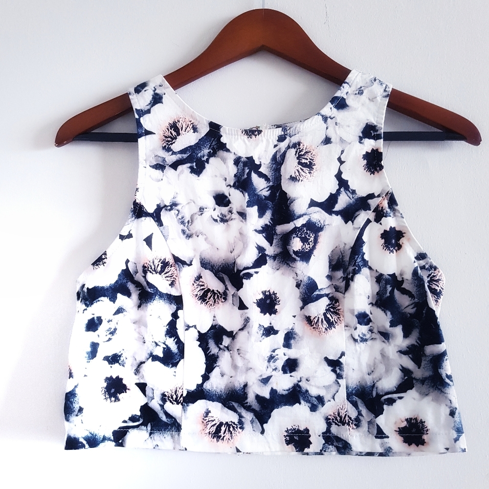 Janse Floral Zipper Crop Top Small
